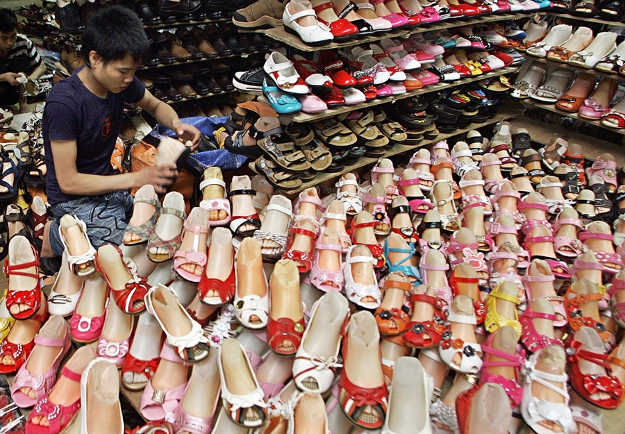 Nguồn hàng giày dép sỉ tại Hà Nội