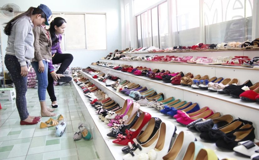 Nguồn hàng giày dép sỉ chất lượng cho các shop kinh doanh online